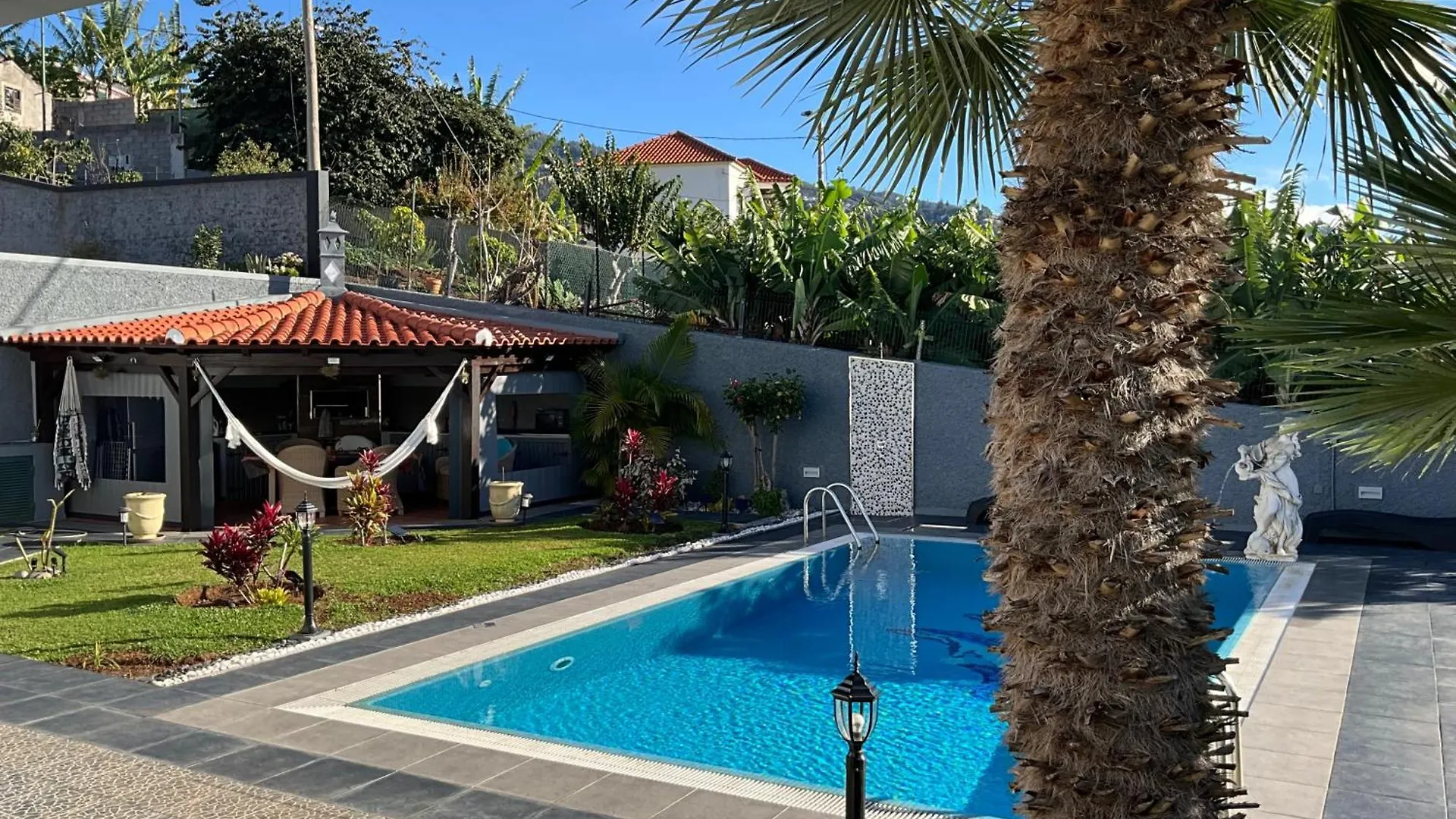 Lägenhet Funchal Apt- Sleeps 2 - Pool & Parking - Madeira