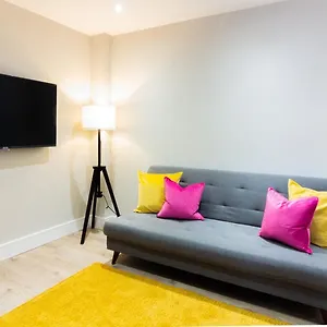  Apartment Guestready - Encantando O 2br No Newmarket Hall Irland